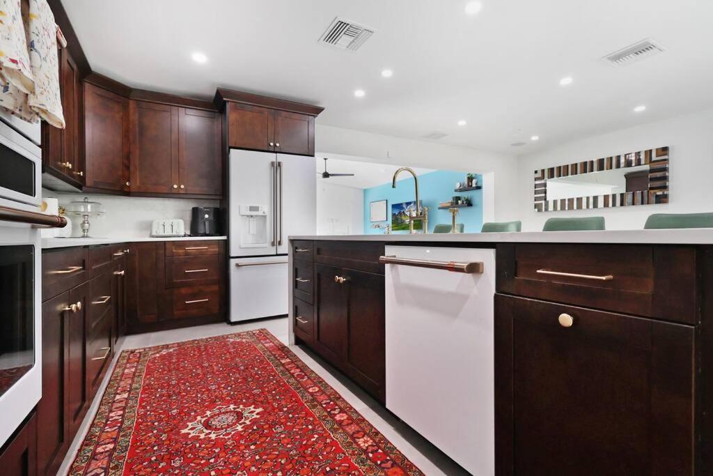 Palm Tree Paradise Tampa Pool Home المظهر الخارجي الصورة